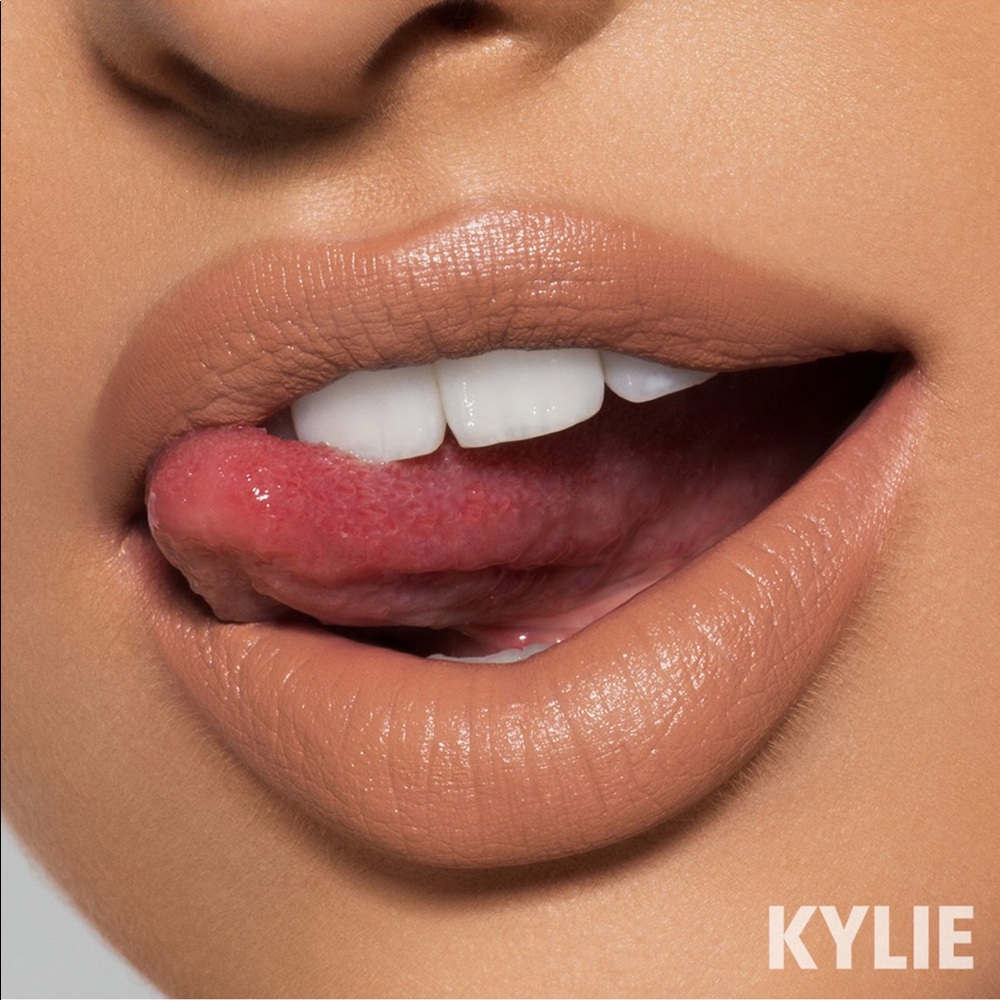 KYLIE COSMETICS Birthday Suit Velvet Mini